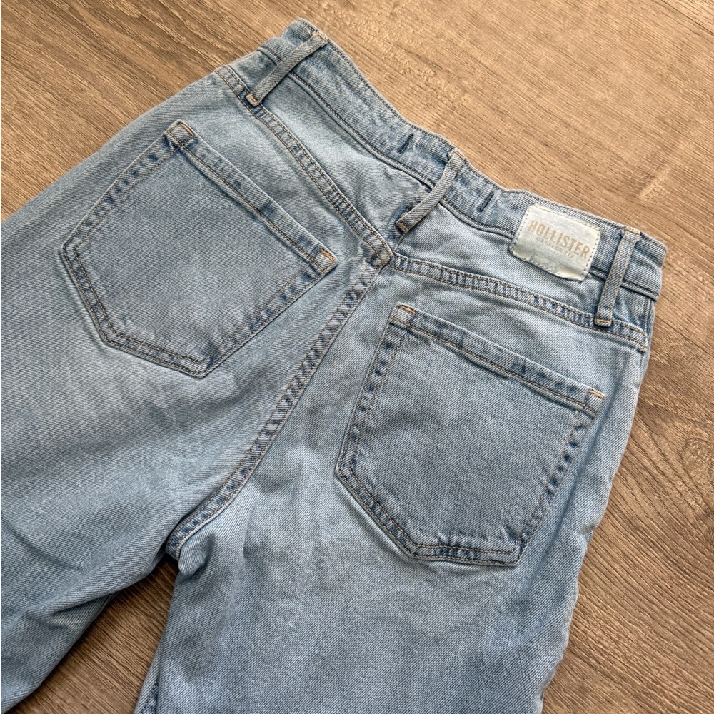 •HOLLISTER• ULTRA HIGH RISE DAD JEANS - Picture 5 of 7